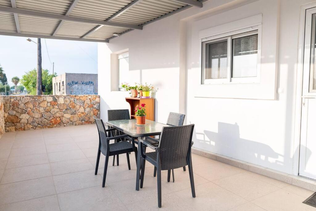 Ferienwohnung Zografia - Charming House Near The Coast Marmari  Exterior foto
